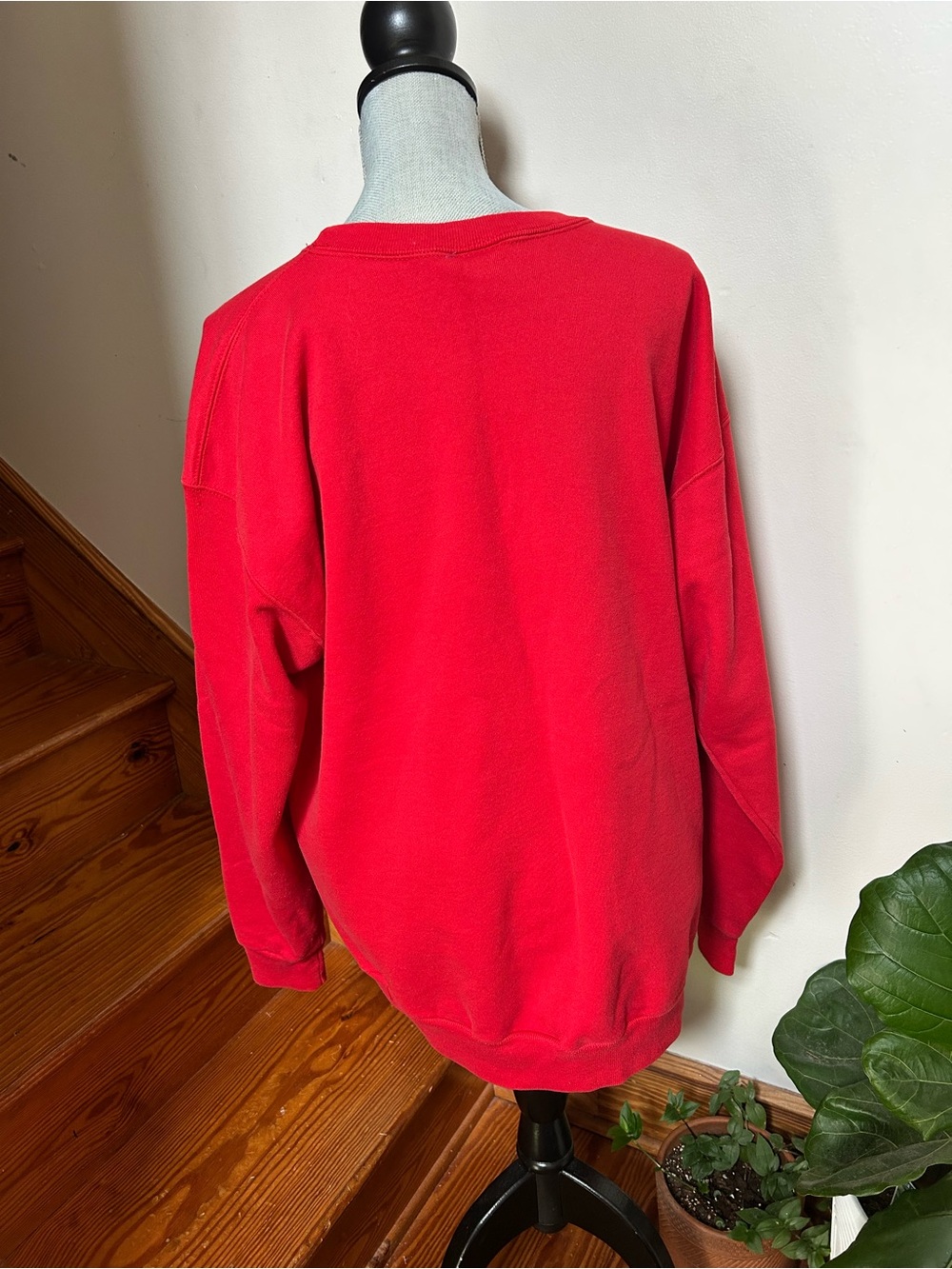 Vintage N.C. State Wolfpack Red Men's Crewneck Sweatshirt - Picture 4 of 4